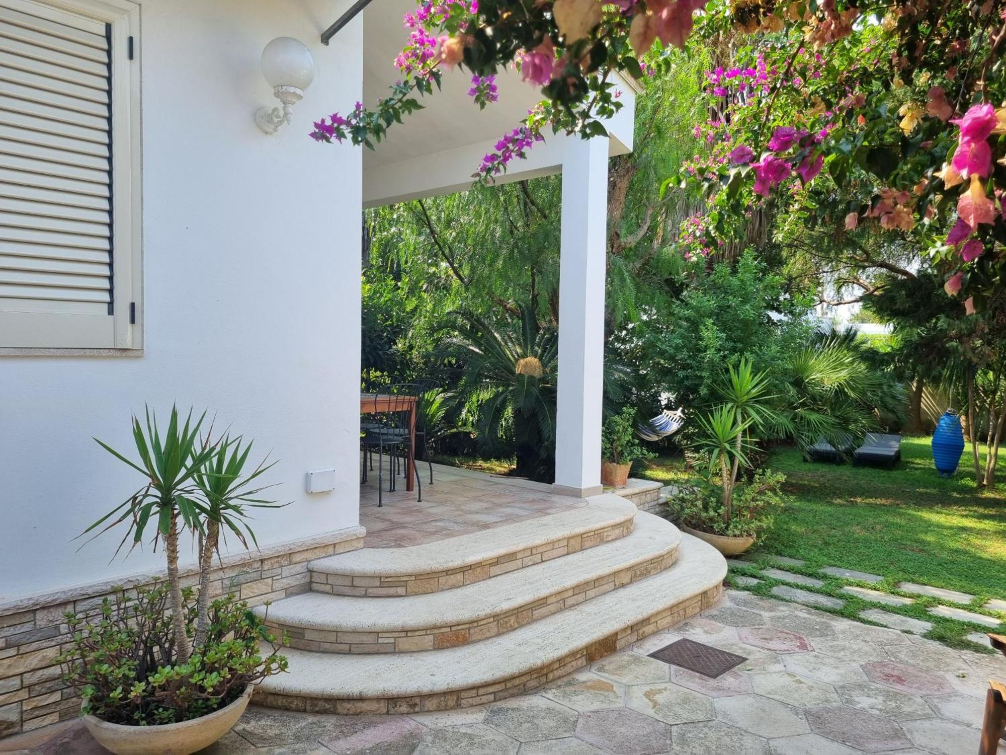 Villa Ada Casa Vacanze Torre Specchia Ruggeri Exterior photo